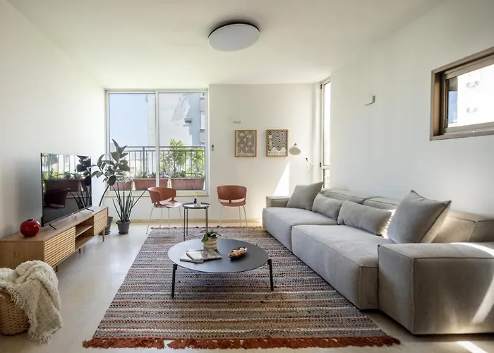 Green Oasis In Tel Aviv Old North With Shelter By Sea N Rent